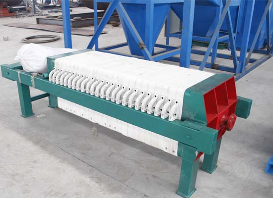 Machine de production d'huile de palmiste