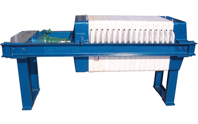 machine de traitement d'huile de palmiste